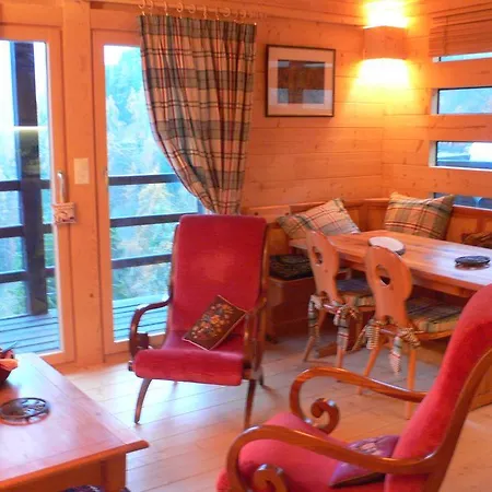 Holiday home Le Chalet D'alexandrine Vissoie